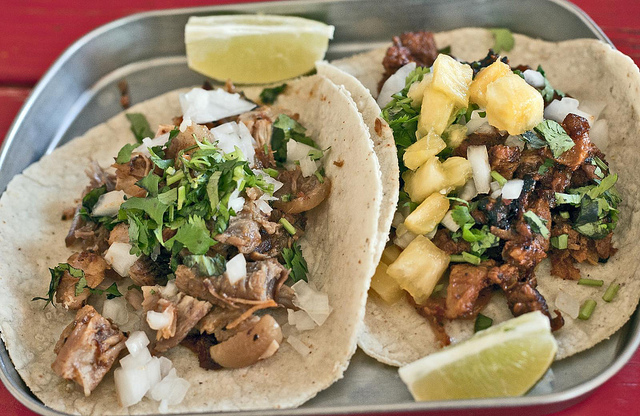 Tacos de Carnitas - Comida Mexicana