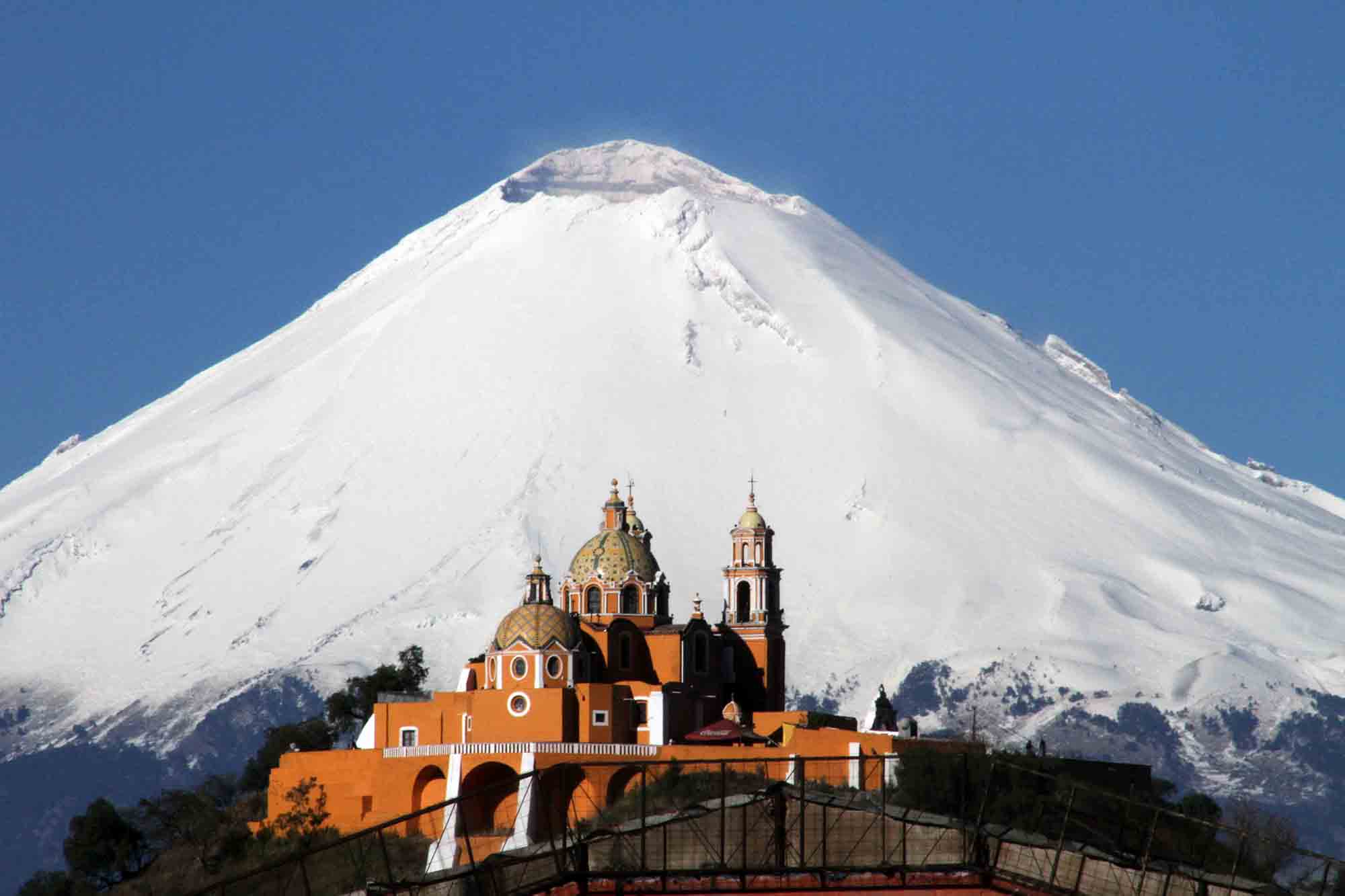 Qué puedo visitar en Cholula Puebla?