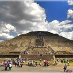 piramide del sol en teotihuacan